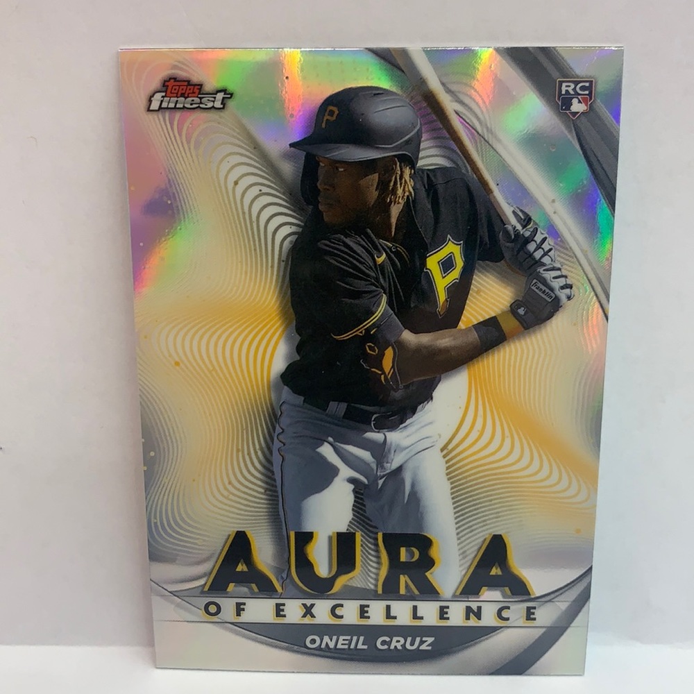 2022 Topps Finest Oneil Cruz Aura of Excellence Pirates RC #AE-OC (MISC7)